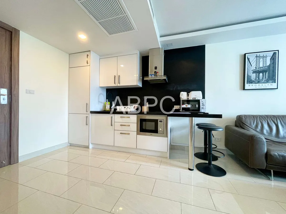 Grand Avenue Residence photo 12