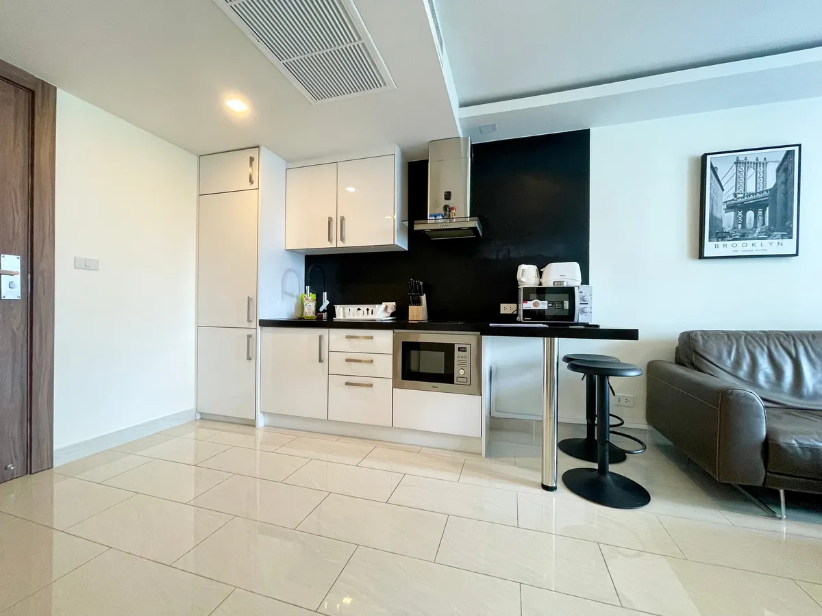 Grand Avenue Residence photo 17
