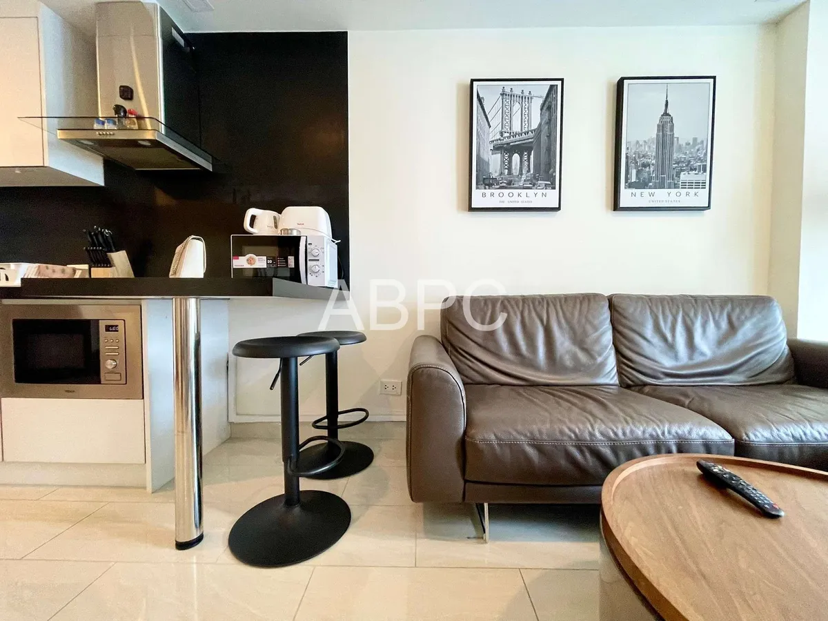 Grand Avenue Residence photo 3