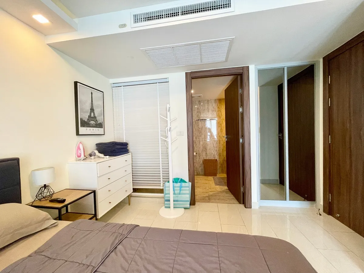 Grand Avenue Residence photo 21