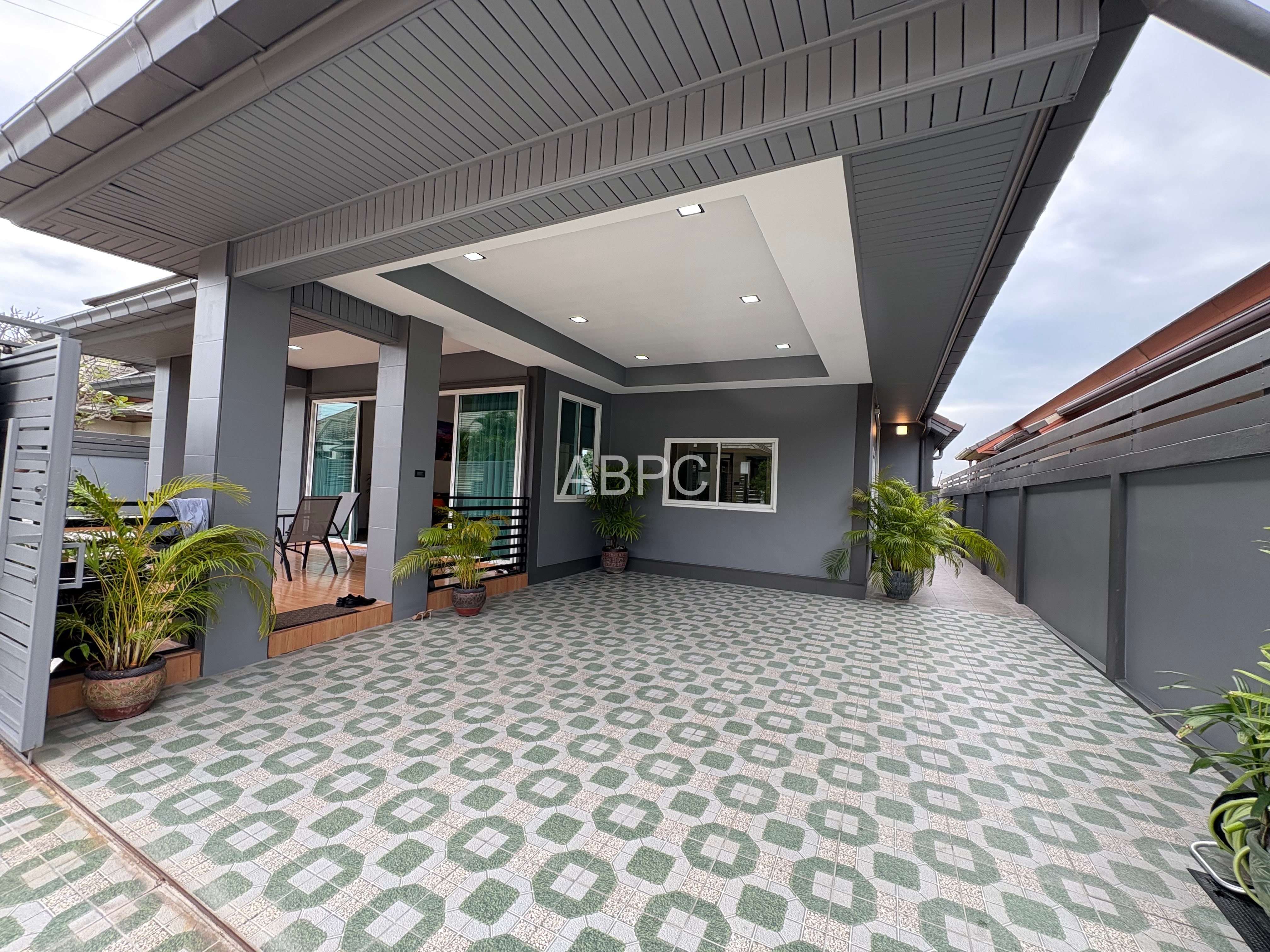 Baan Piam Mongkon Pool Villa photo 6