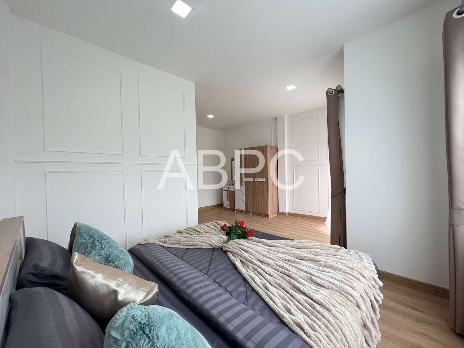 Townhouse 2 Stores 2 Bedrooms 3 Bathrooms in East Pattaya photo 17