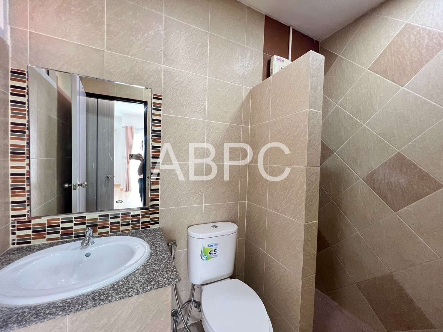 Townhouse 2 Stores 2 Bedrooms 3 Bathrooms in East Pattaya photo 21