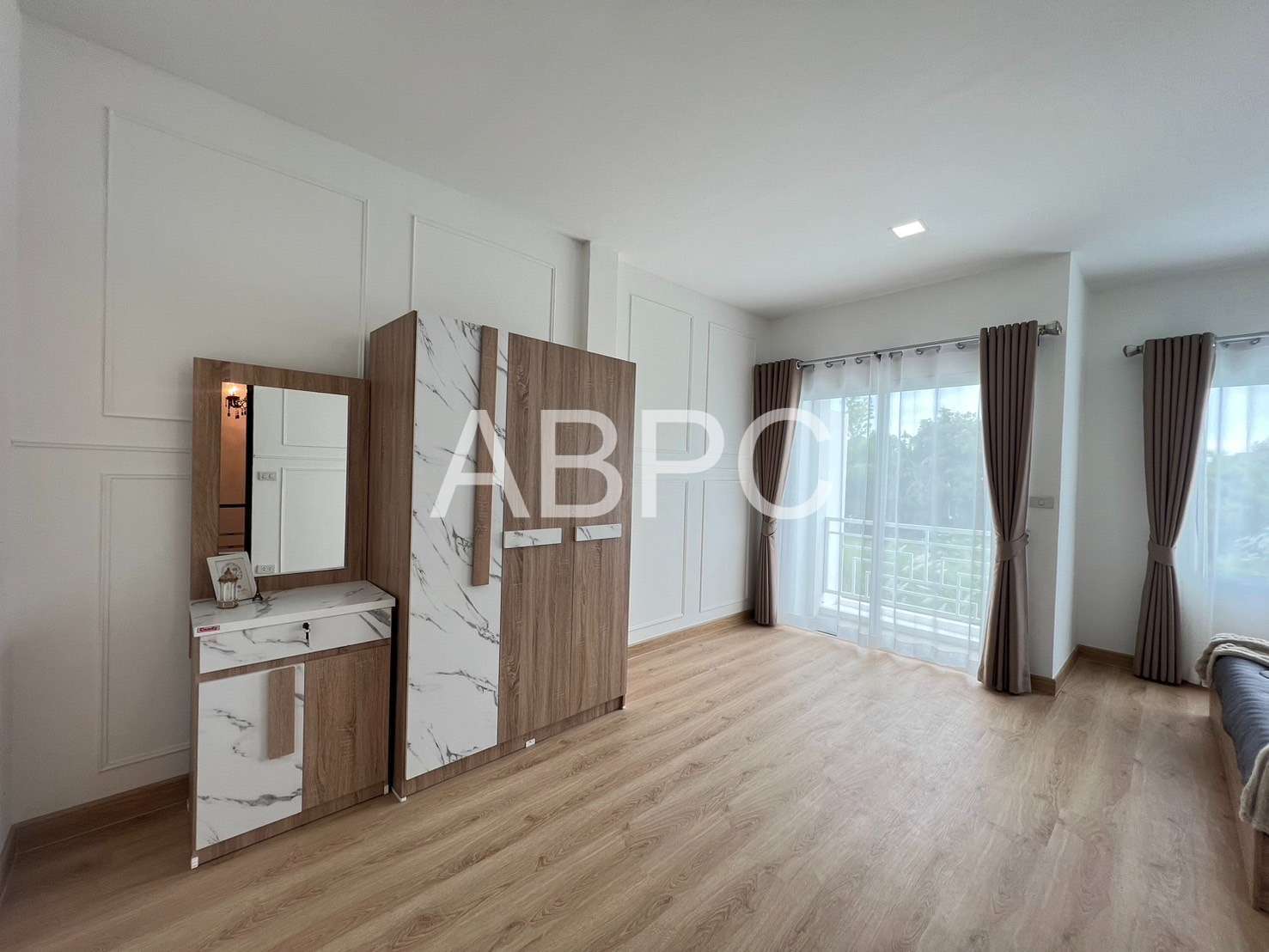 Townhouse 2 Stores 2 Bedrooms 3 Bathrooms in East Pattaya photo 14