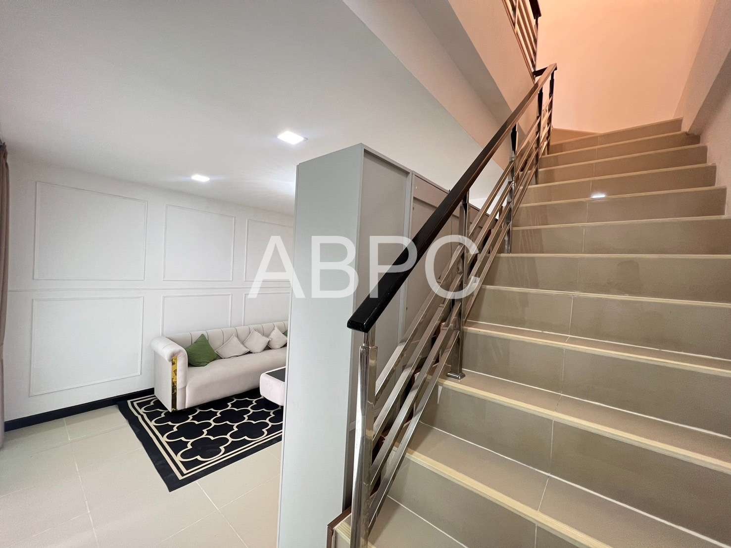 Townhouse 2 Stores 2 Bedrooms 3 Bathrooms in East Pattaya photo 11
