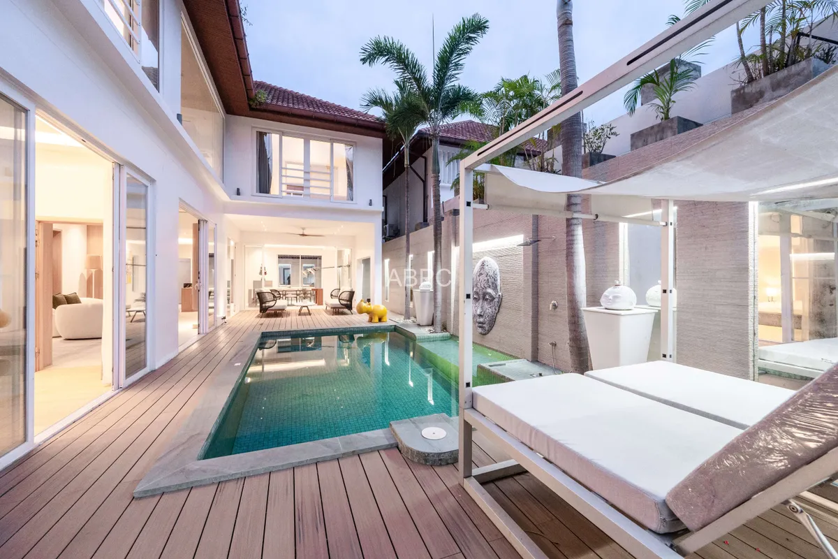 Luxurious Newly Renovated 3 Bedroom 4 Bathroom Pool Villa in Exclusive Village for Sale photo 9