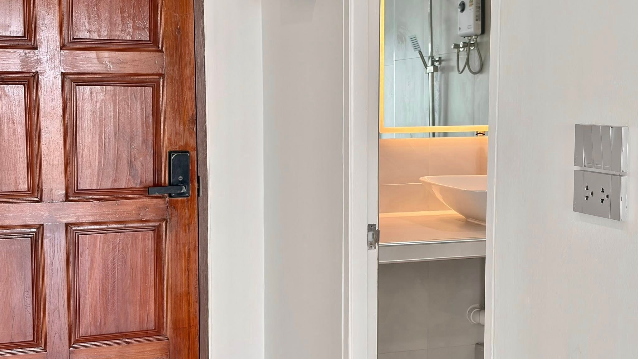 Newly Renovated Condo For Sale In Jomtien photo 15