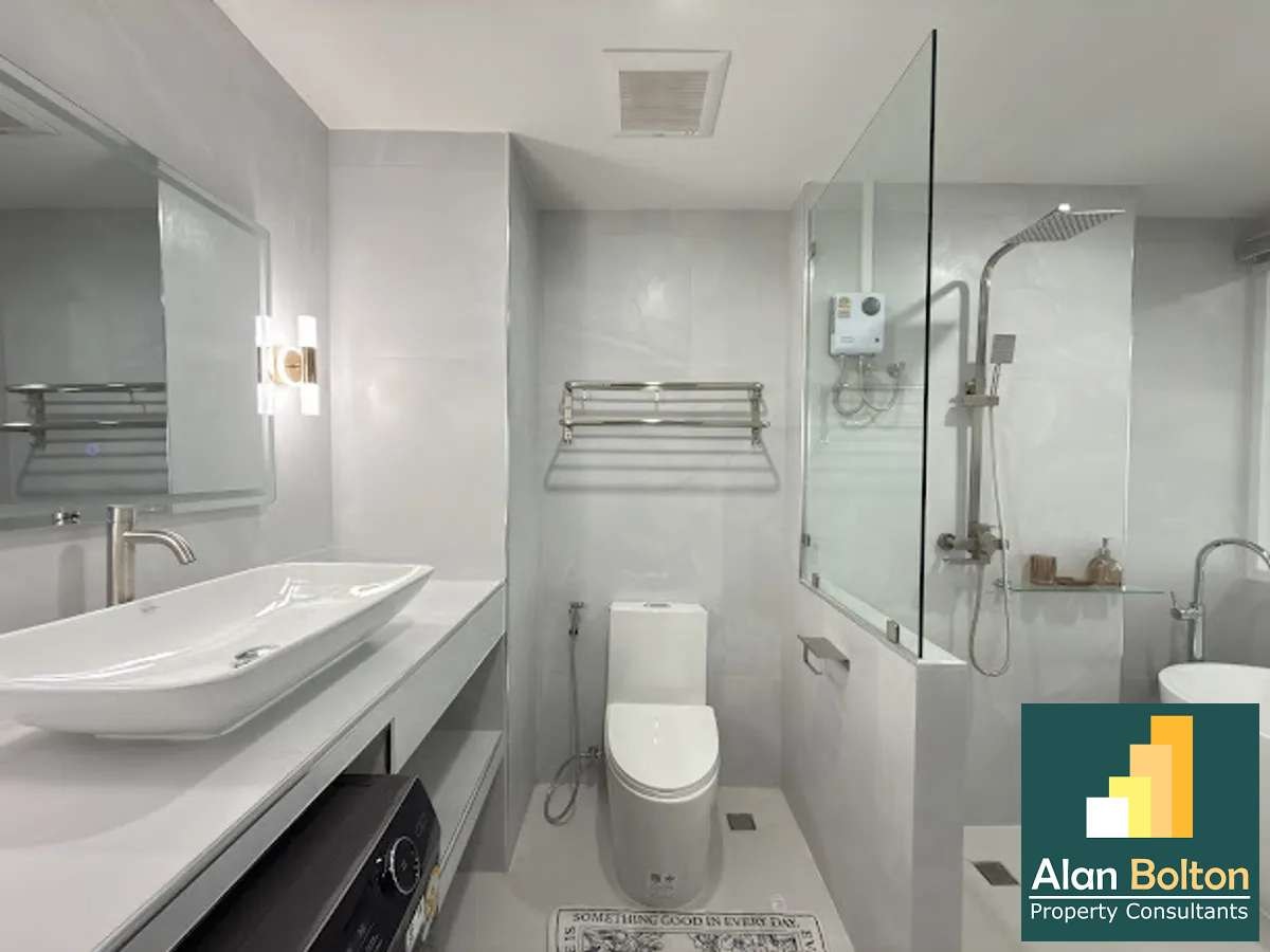 Newly Renovated Condo For Sale In Jomtien photo 12