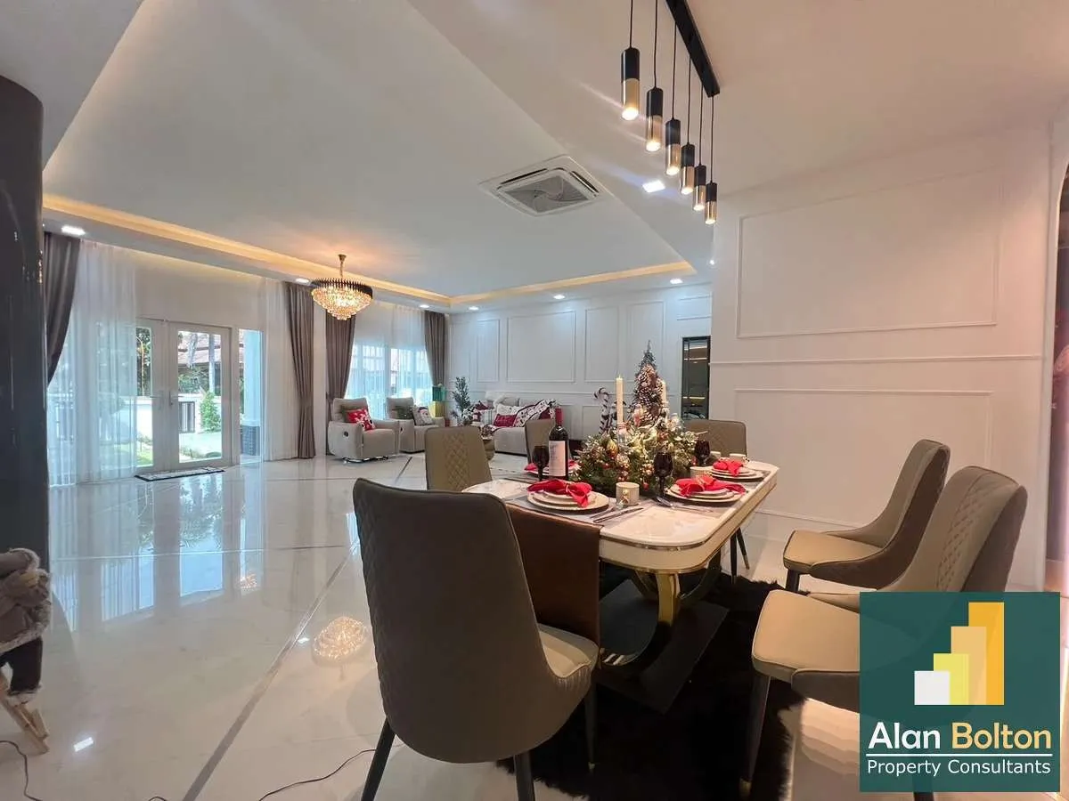 Family House for rent 4 Bedrooms 5 Bathrooms in East Pattaya photo 5