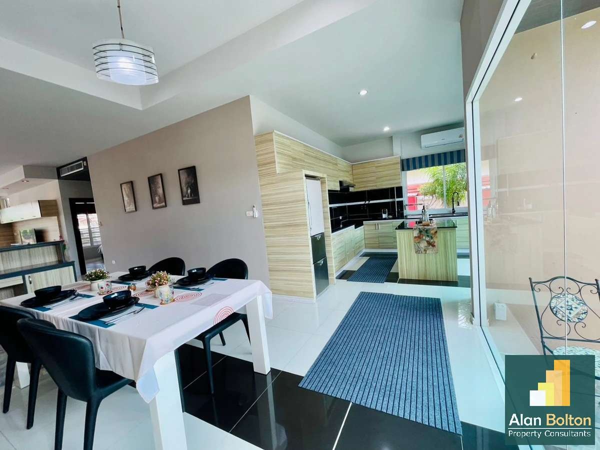 Stylishly Furnished 3 Bedroom 2 Bathroom Pool Villa In Secure Gated Community in Huay Yai photo 10