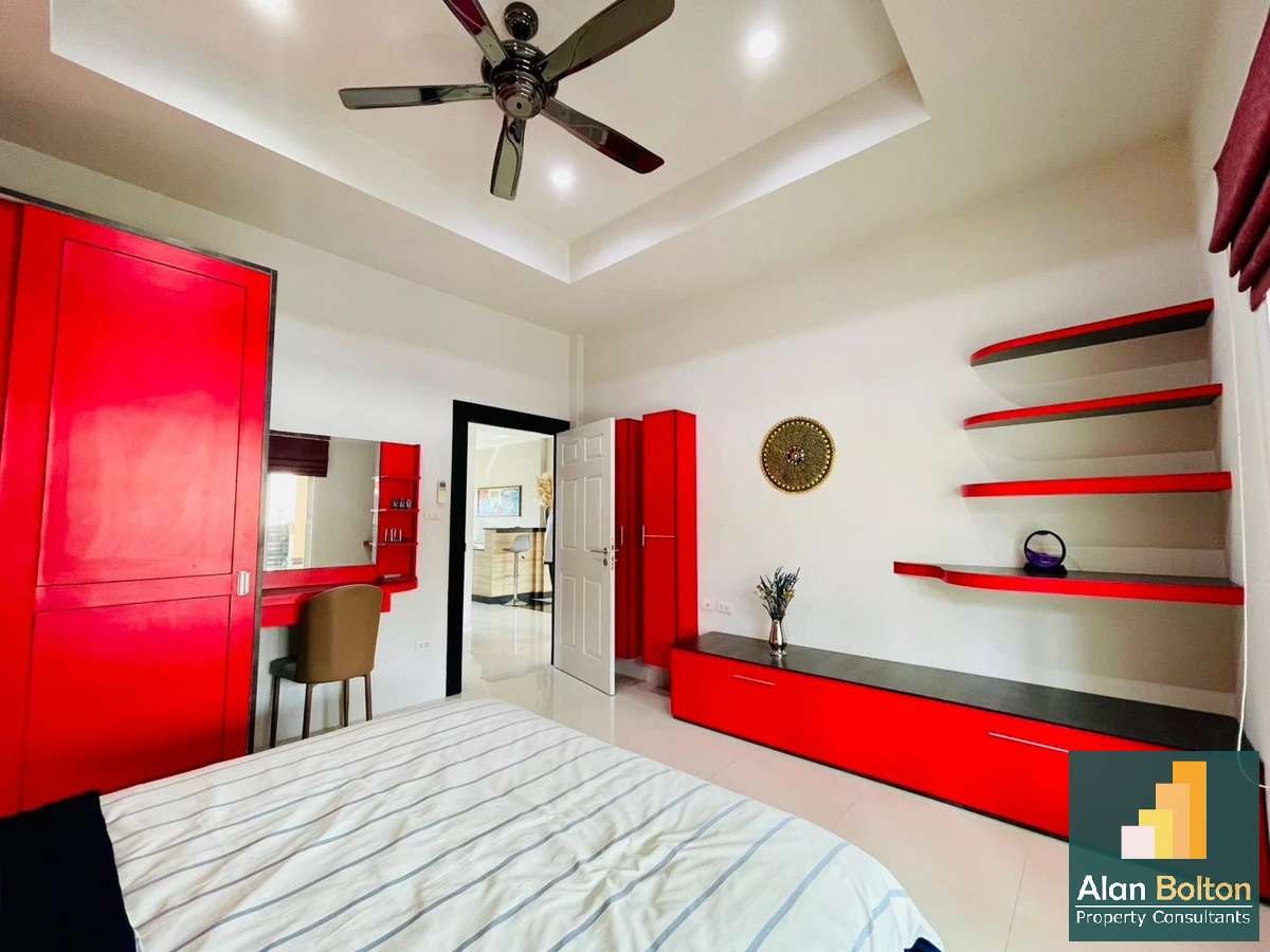 Stylishly Furnished 3 Bedroom 2 Bathroom Pool Villa In Secure Gated Community in Huay Yai photo 17