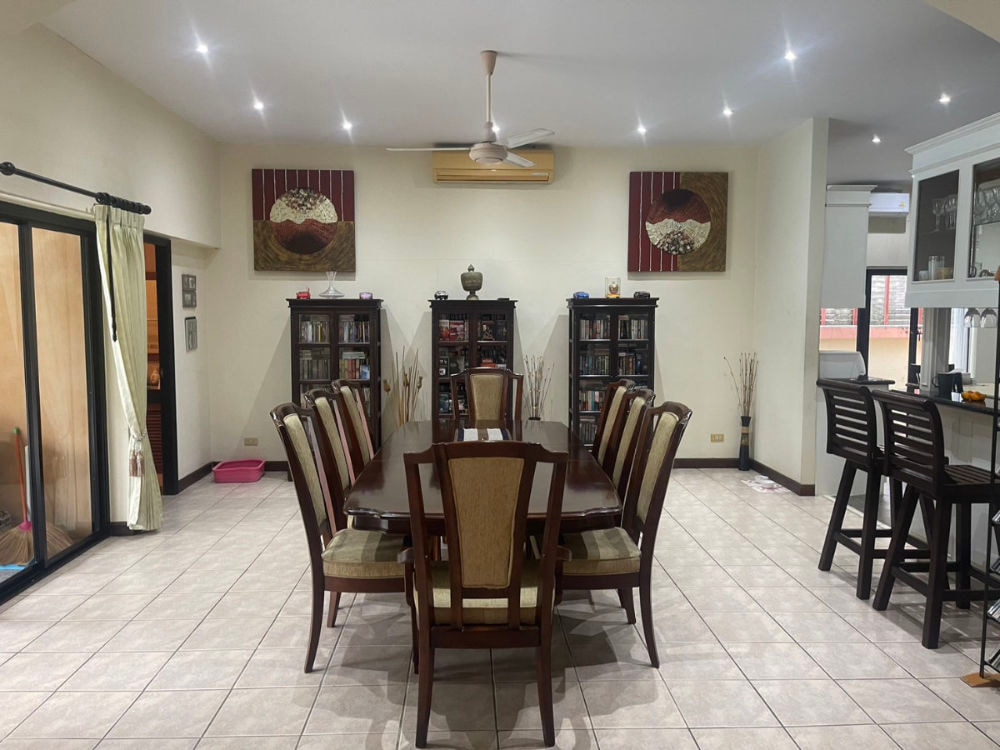 Spacious Private Pool Villa 4 bedrooms 4 bathroom in Huay Yai for Sale photo 8