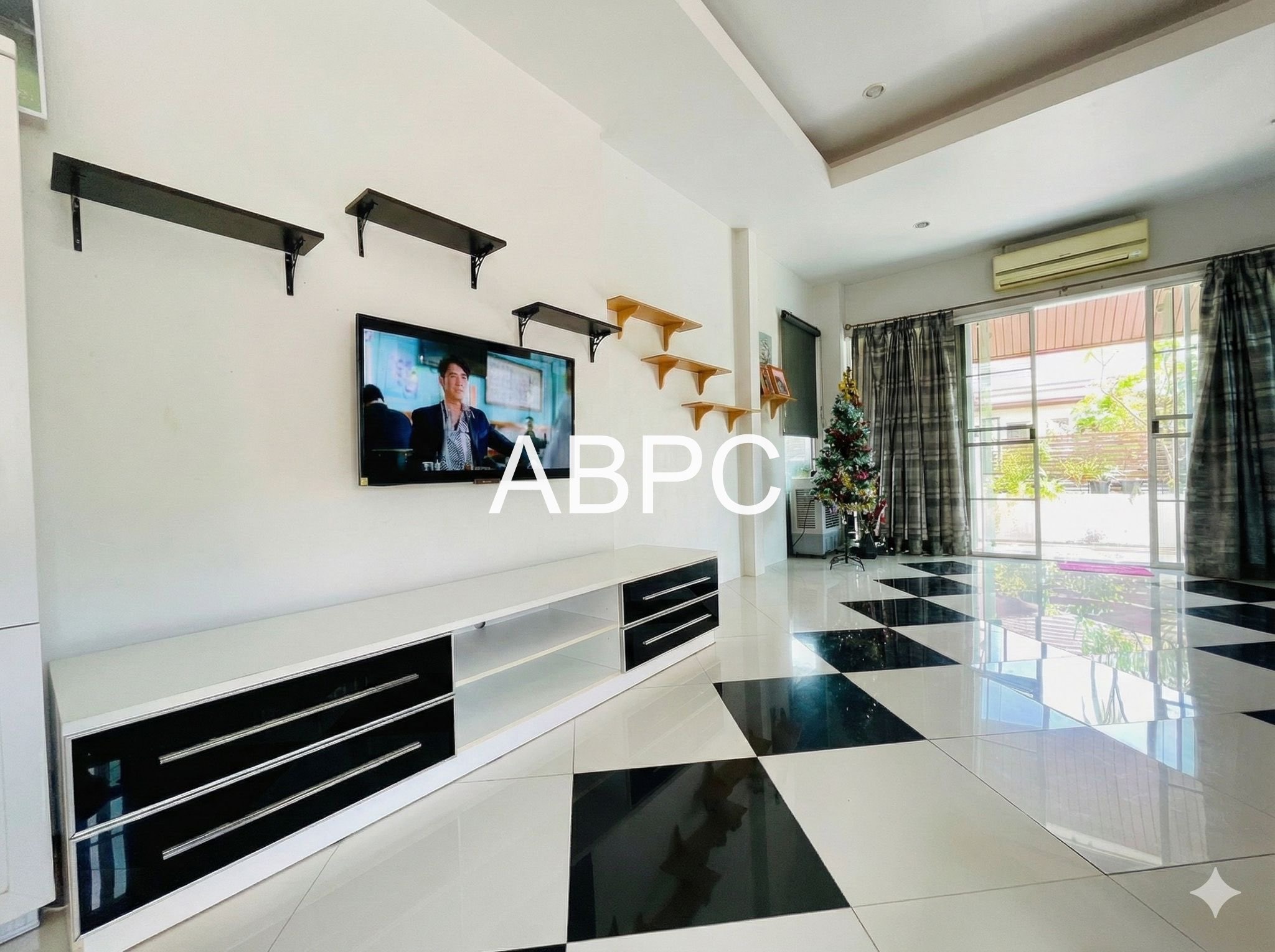 3 Bedrooms 3 Bathrooms Pool Villa In Huay Yai photo 4