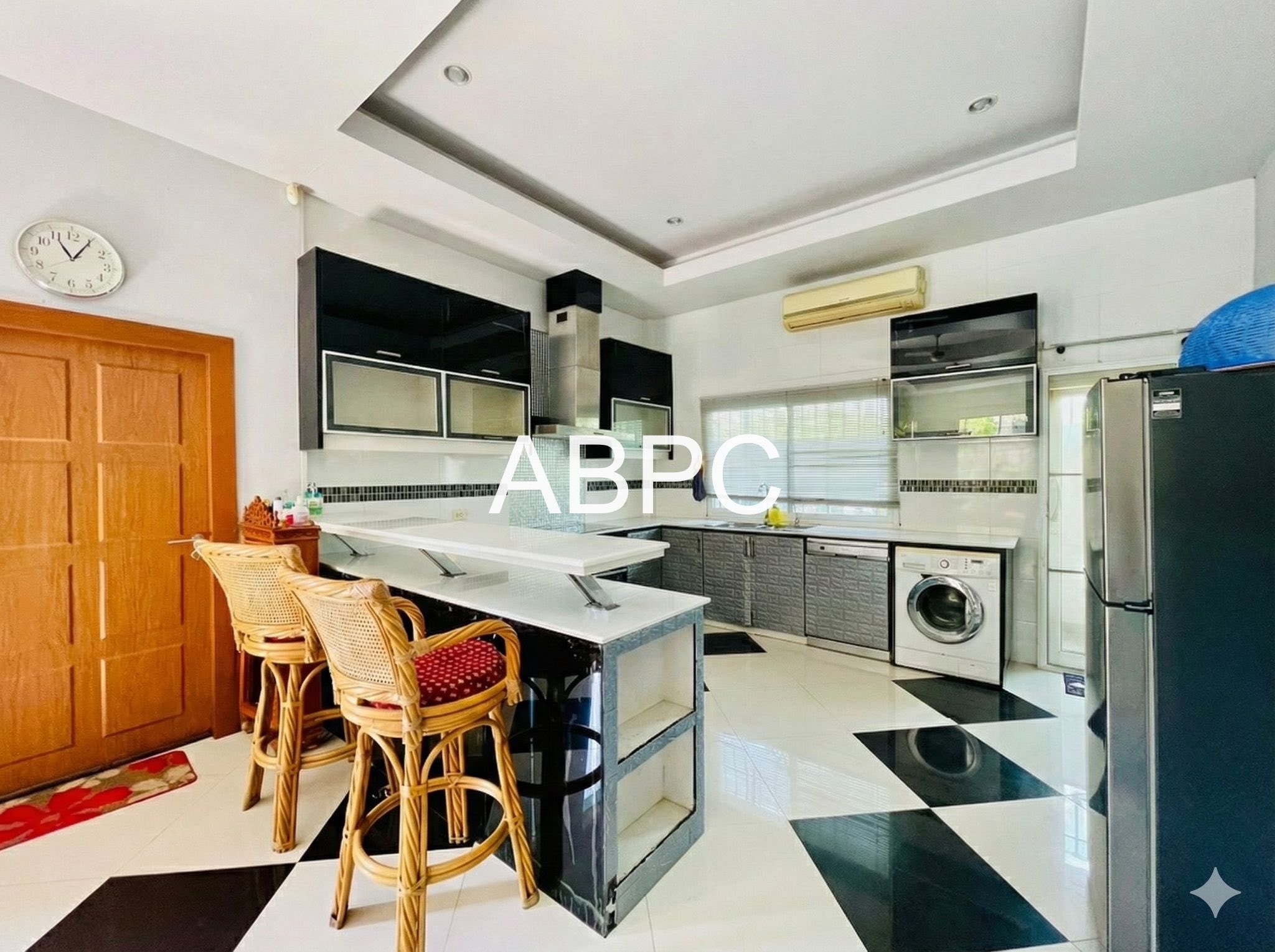 3 Bedrooms 3 Bathrooms Pool Villa In Huay Yai photo 8