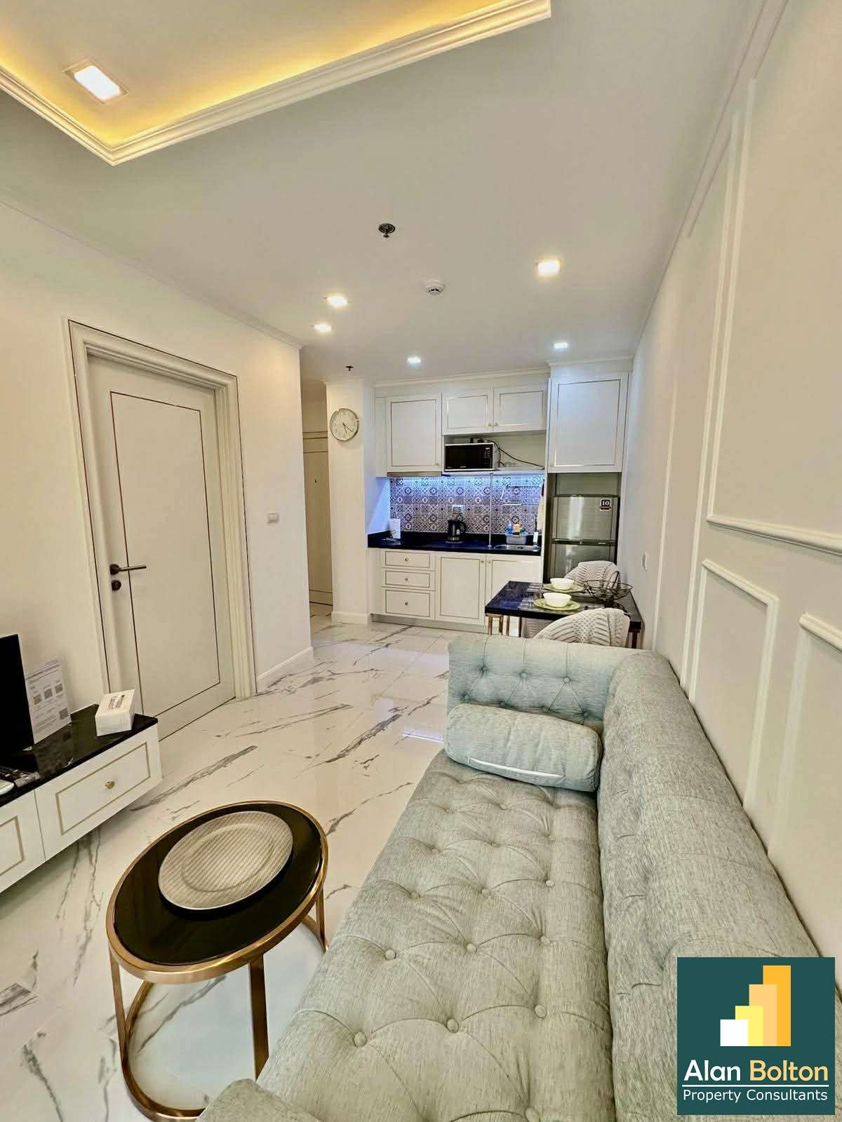 One Bedroom in Empire Tower For Sale photo 8