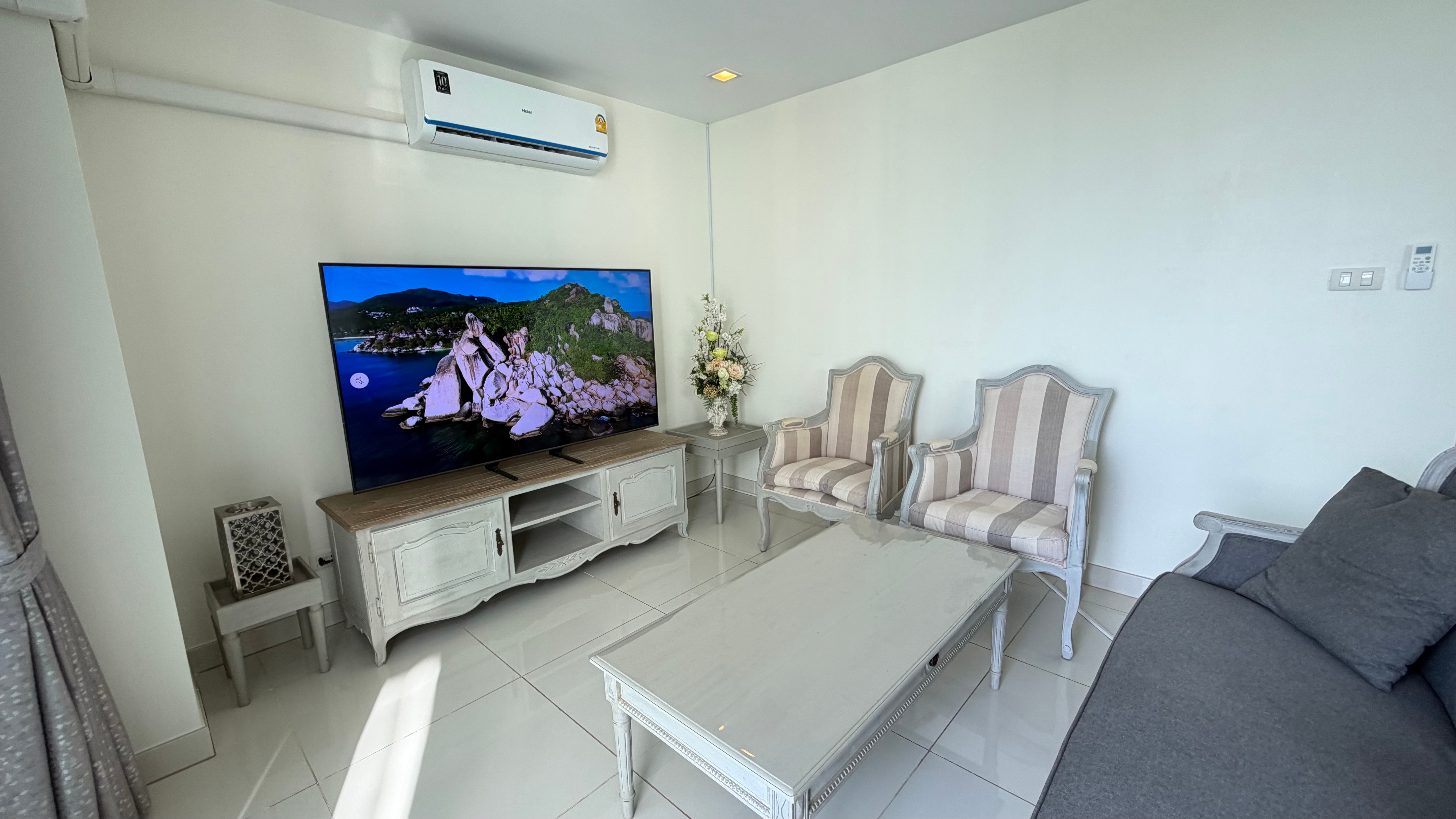 Two bedroom Condo For Rent In Prahtamnak photo 14