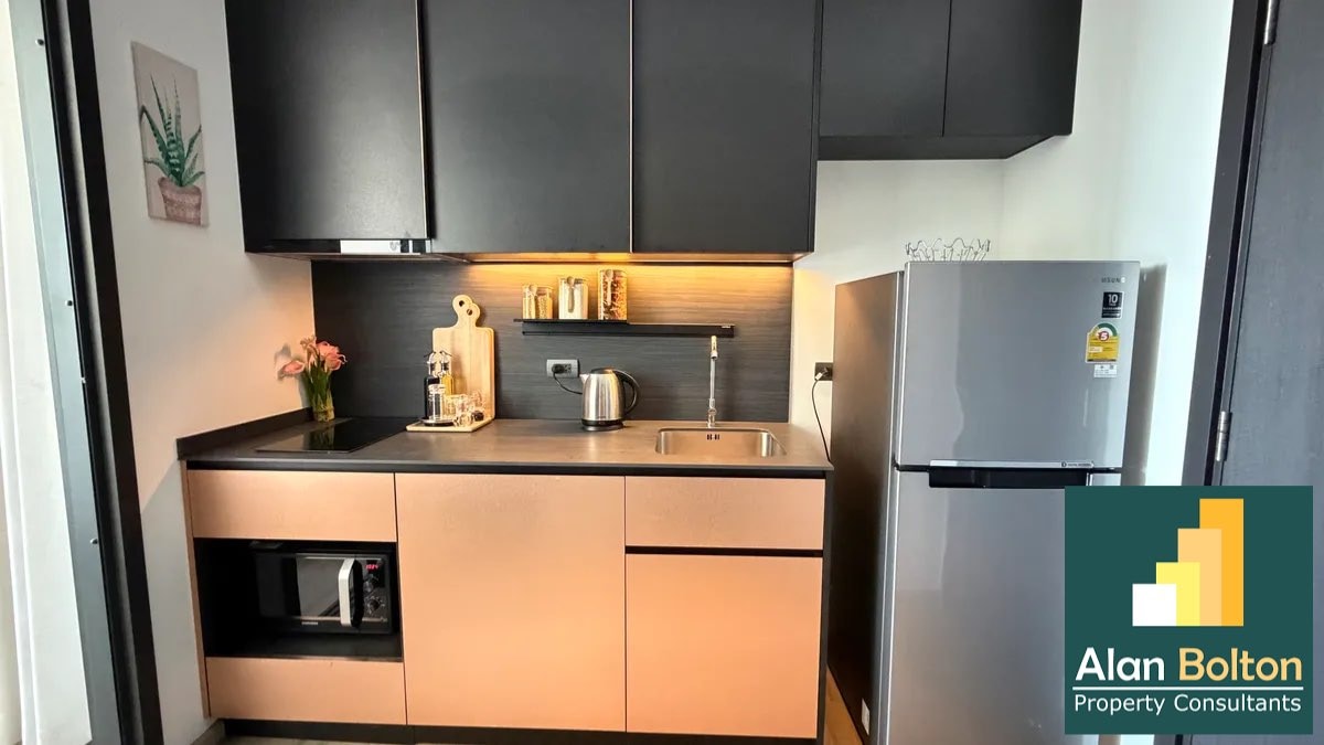 Modern Ocean View Studio Condo In Central Pattaya photo 14