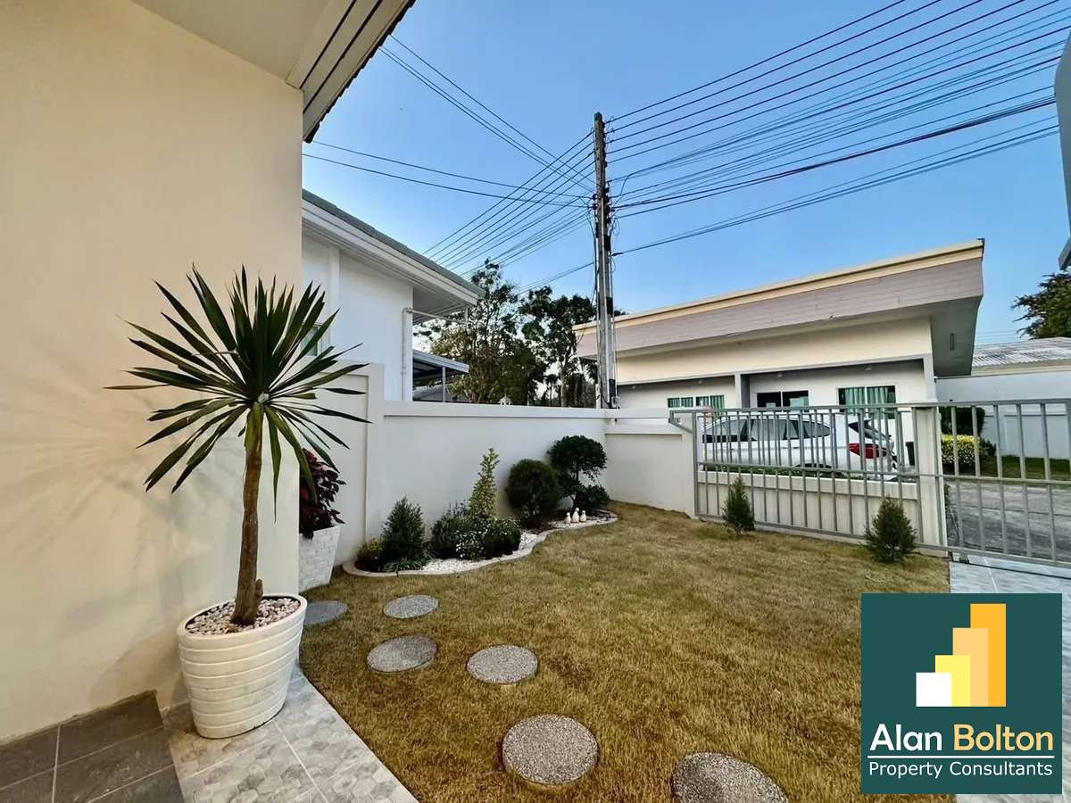 Renovated Twin House 2 Bedrooms 2 Bathrooms in East Pattaya photo 6