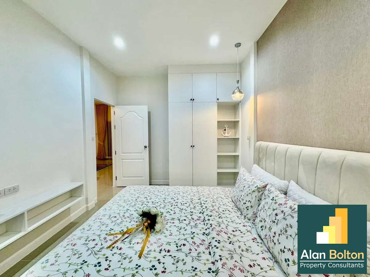 Renovated Twin House 2 Bedrooms 2 Bathrooms in East Pattaya photo 13