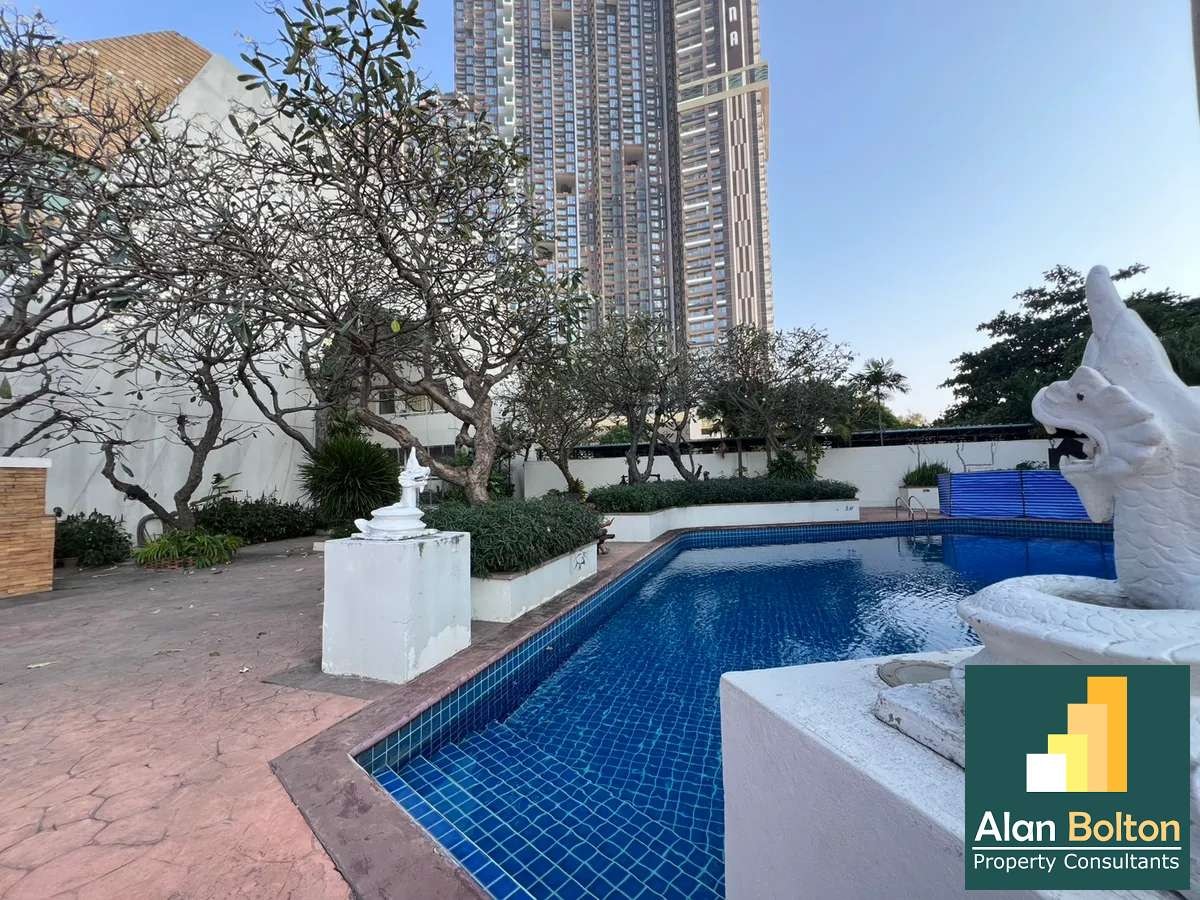2 Story 3 Bedrooms 2 Bathrooms in Jomtien photo 3