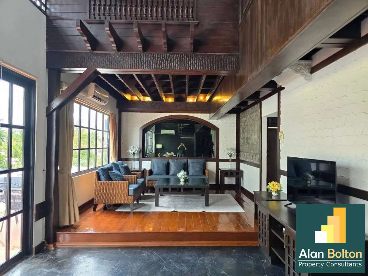 2 Story 3 Bedrooms 2 Bathrooms in Jomtien photo 8