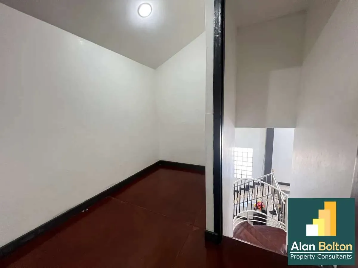 Private 3 Bedrooms 2 Bathrooms in Central Pattaya photo 3