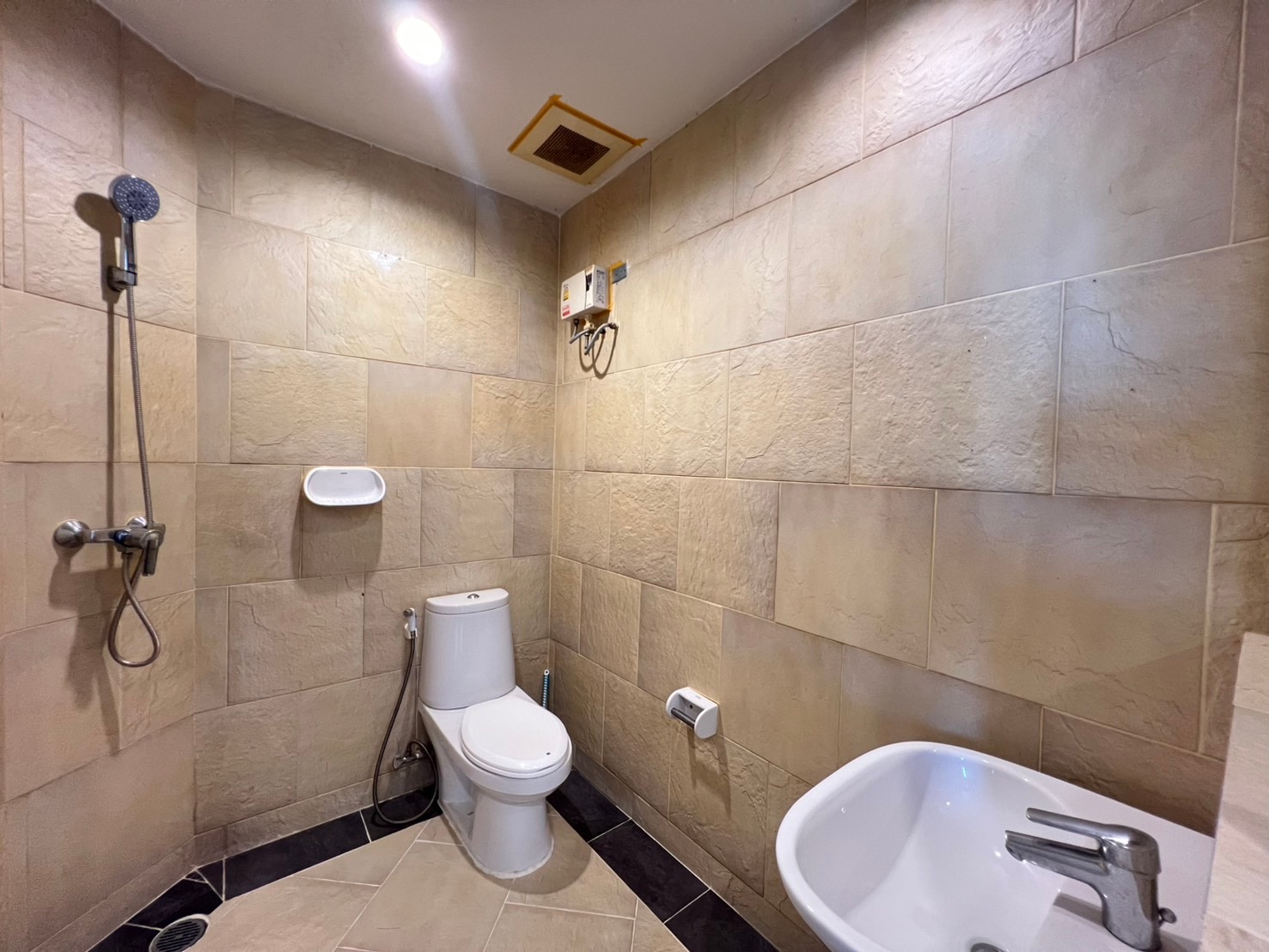 Private 3 Bedrooms 2 Bathrooms in Central Pattaya photo 25