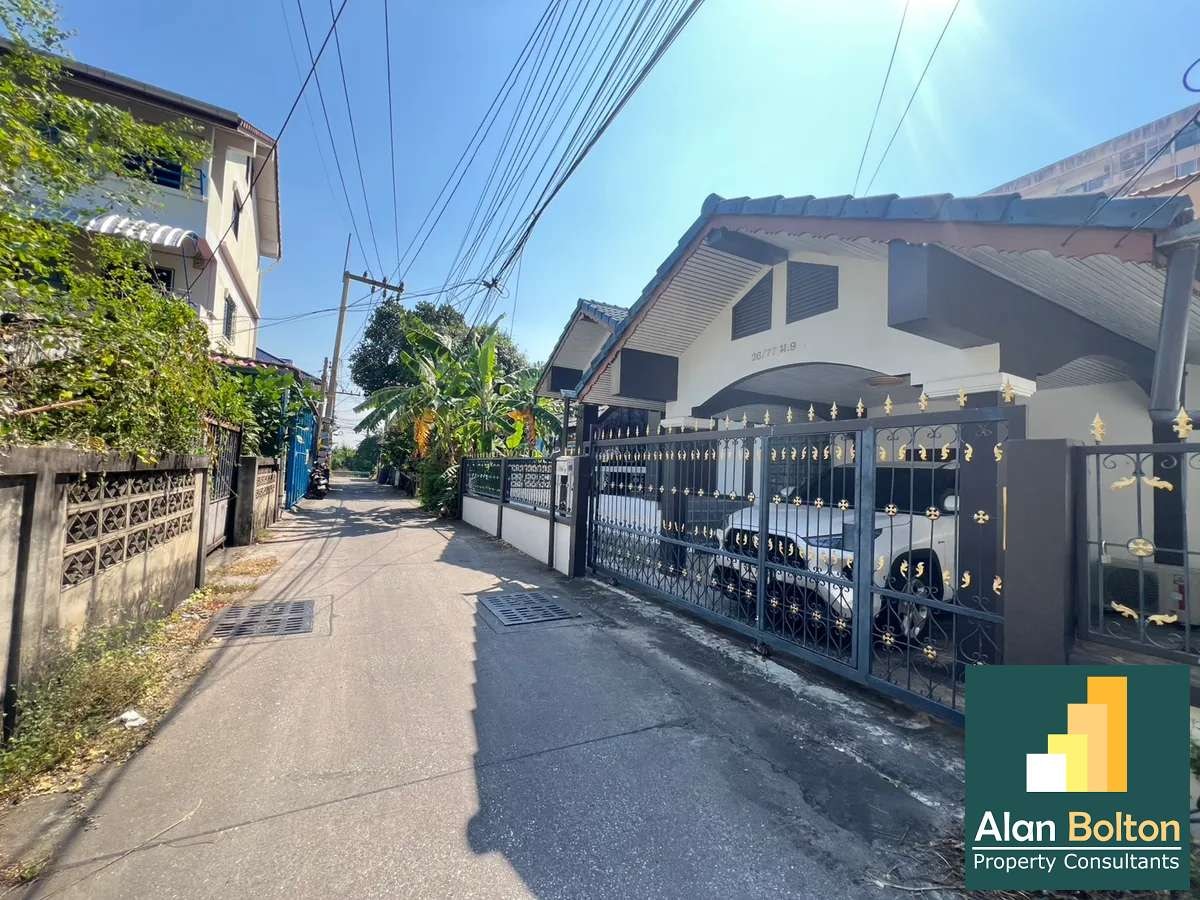 Private 3 Bedrooms 2 Bathrooms in Central Pattaya photo 15