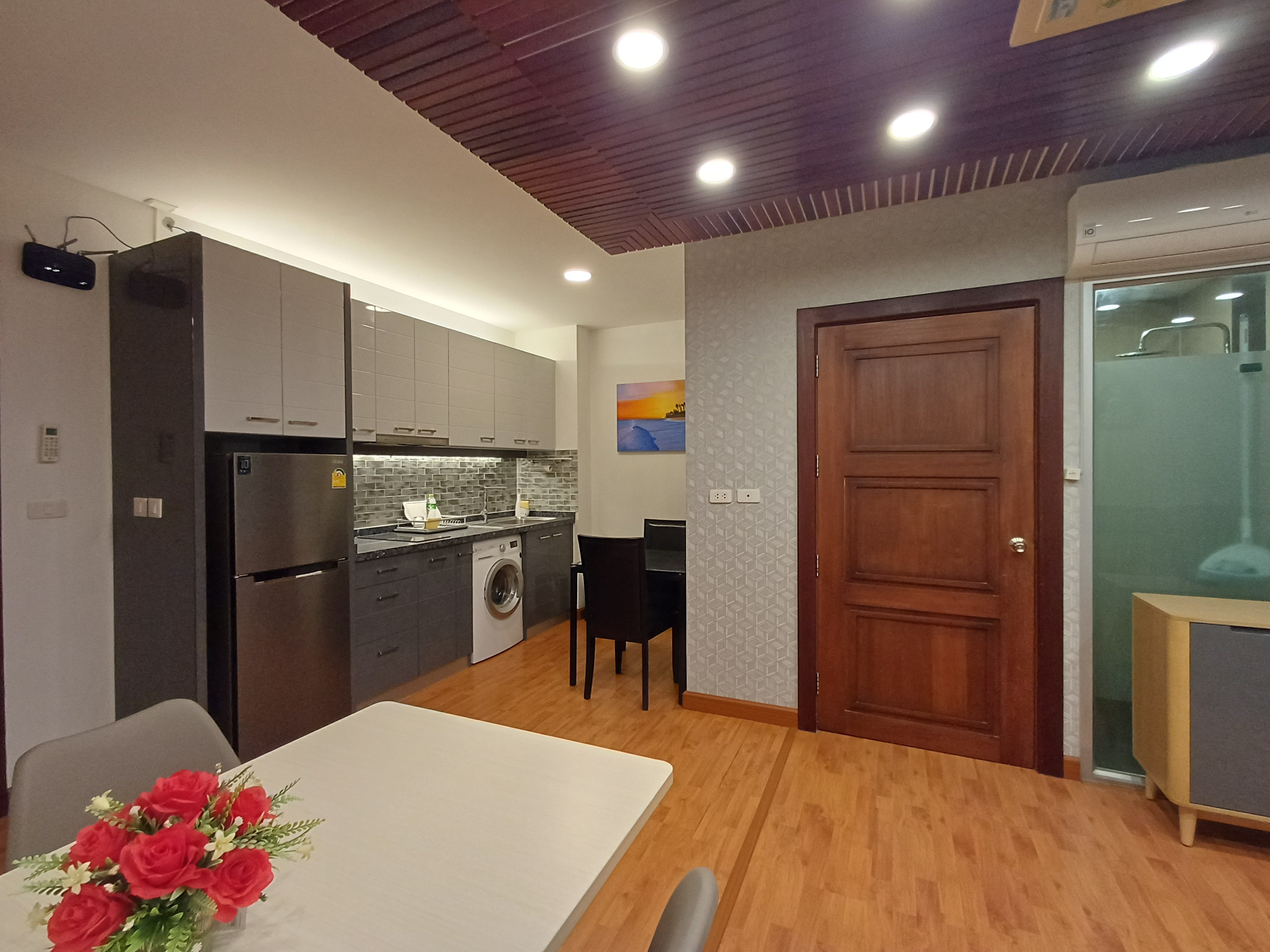 Large Renovated Nature View Studio Condo In Pratumnak photo 14