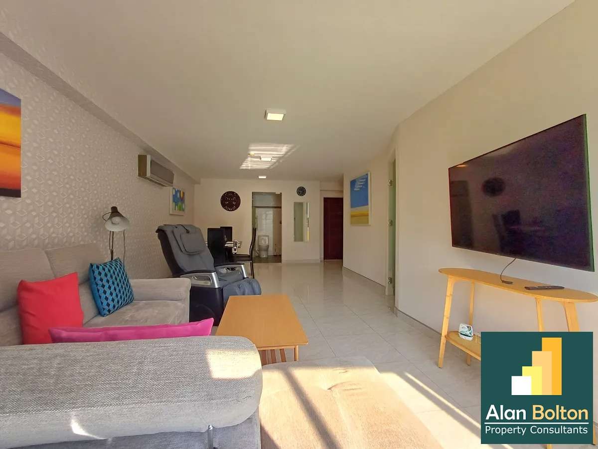 Modern Style 1 bedroom 1 bathroom in Park Royal 2 for Sale photo 3