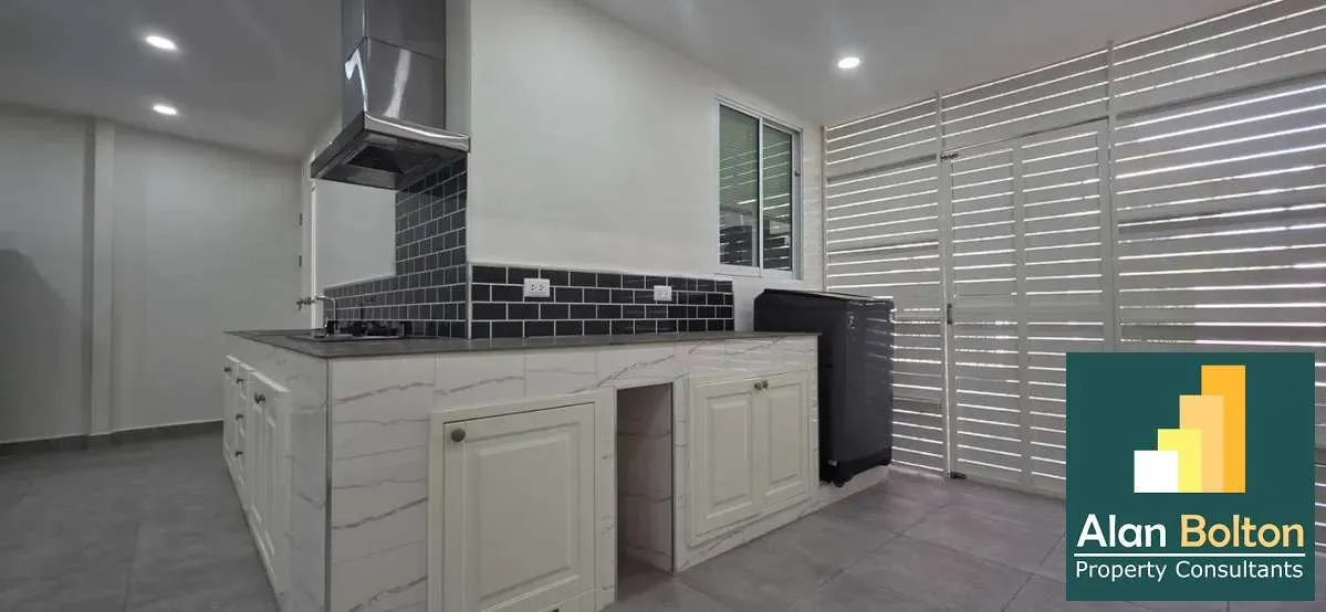 Modern 4 Bed 4 Bath House In East Pattaya photo 17