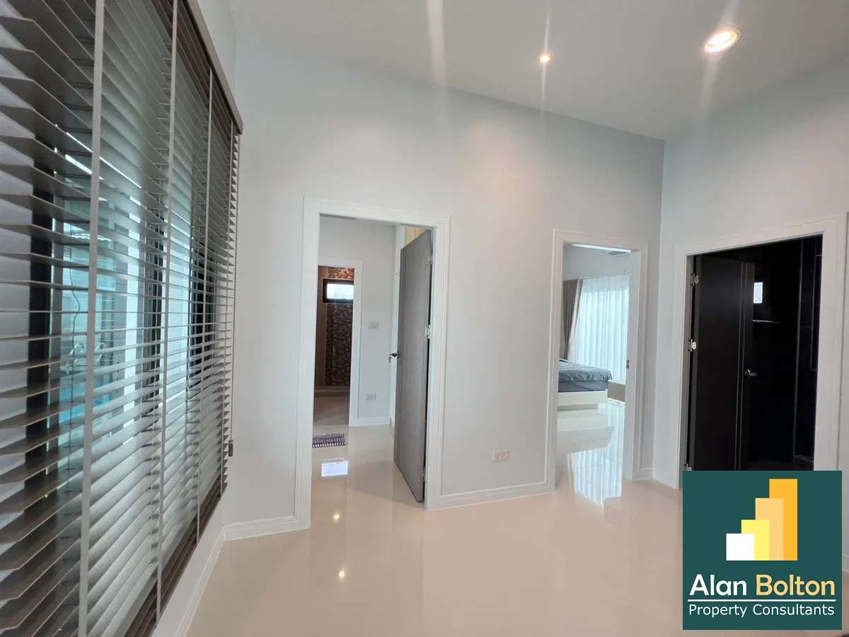 Pool Villa 3 Bedrooms 2 Bathrooms in Huay yai photo 4