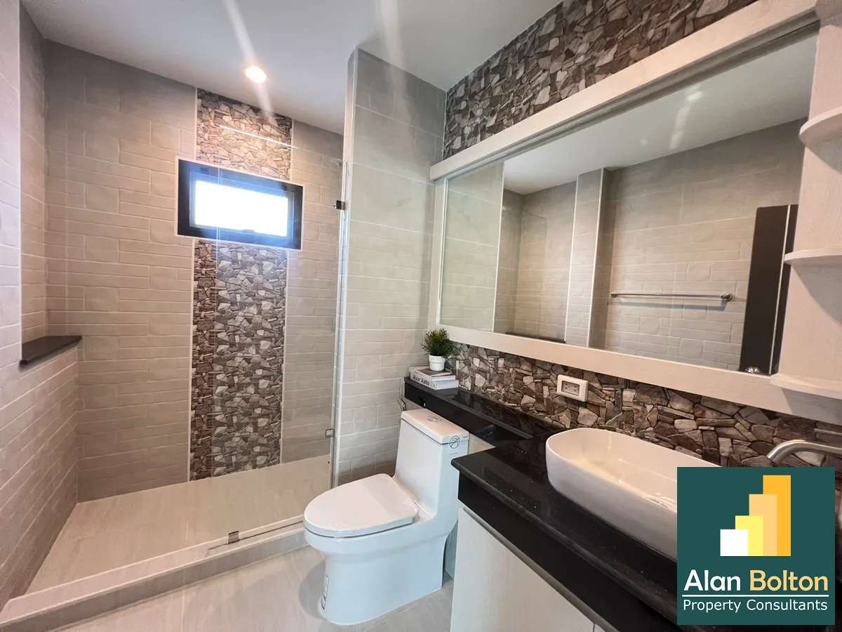 Pool Villa 3 Bedrooms 2 Bathrooms in Huay yai photo 9