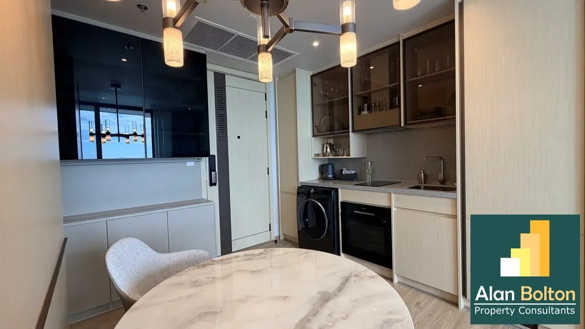 One bedroom condo for sale in Arom Wongamat photo 8