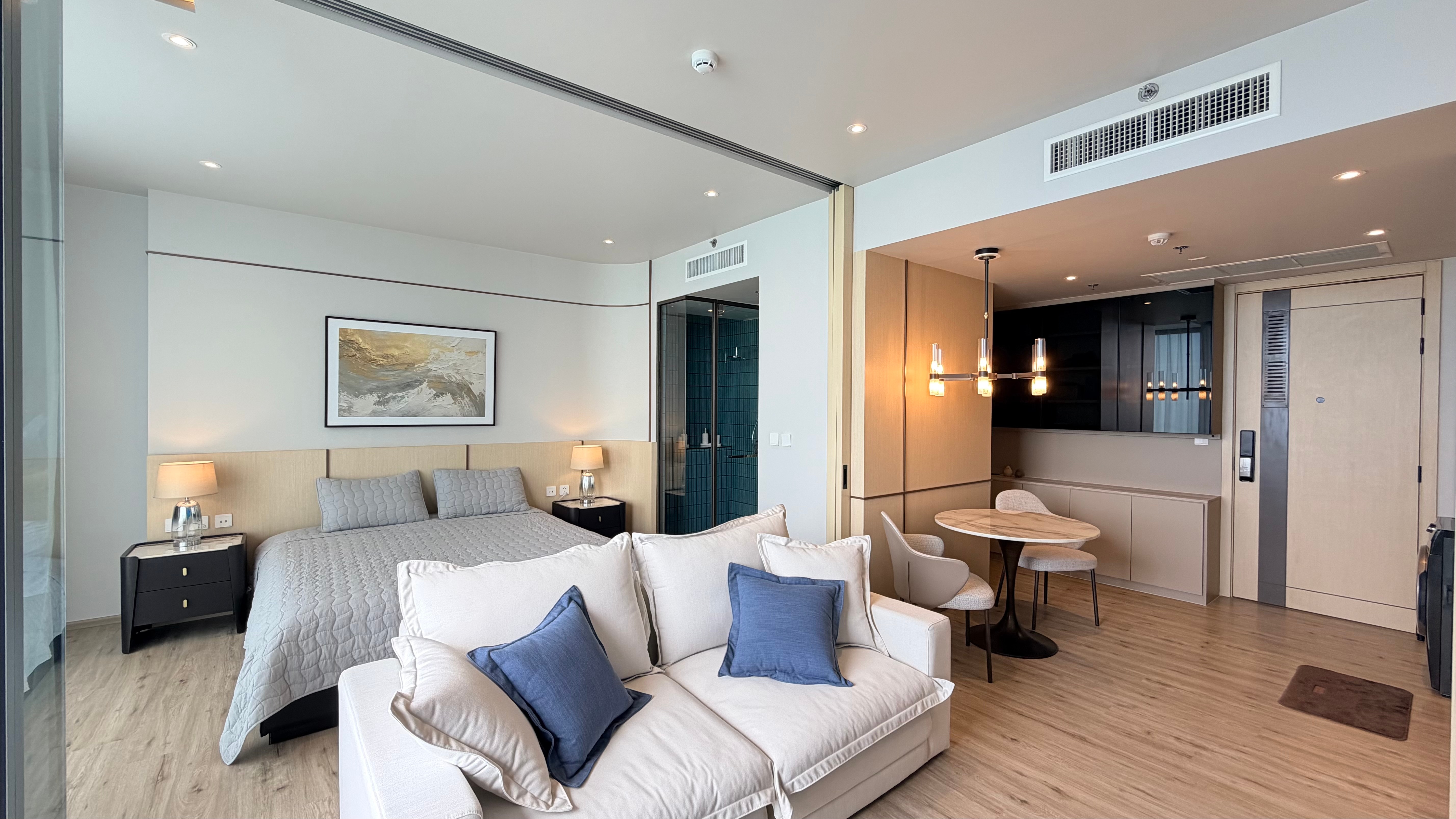 One bedroom condo for sale in Arom Wongamat photo 16
