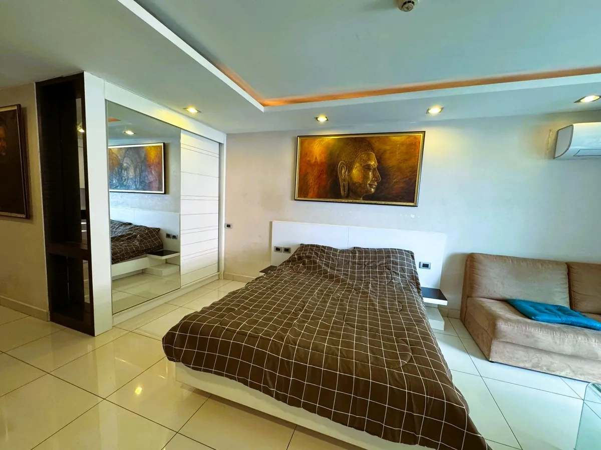 Large Corner Unit City View Studio Condo In South Pattaya photo 27