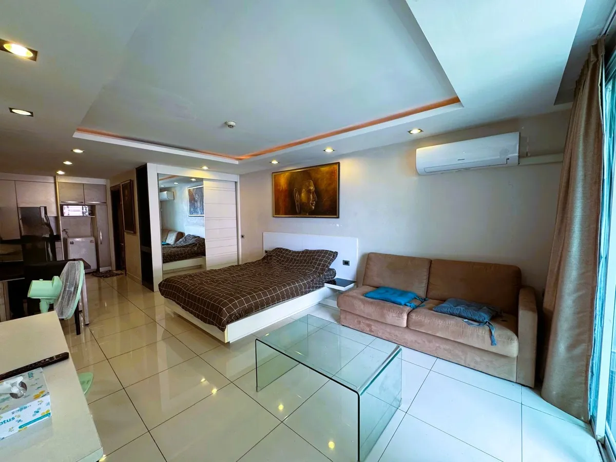 Large Corner Unit City View Studio Condo In South Pattaya photo 34