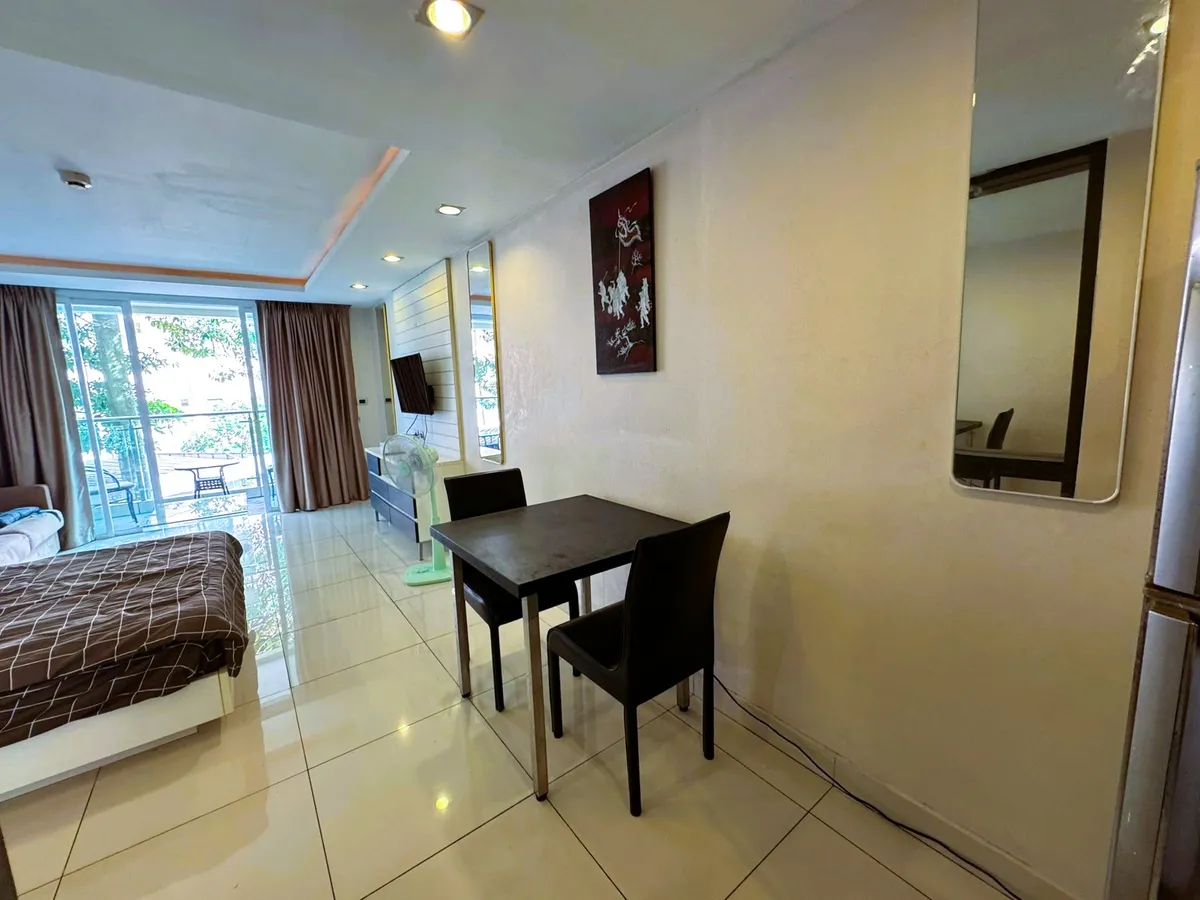 Large Corner Unit City View Studio Condo In South Pattaya photo 37
