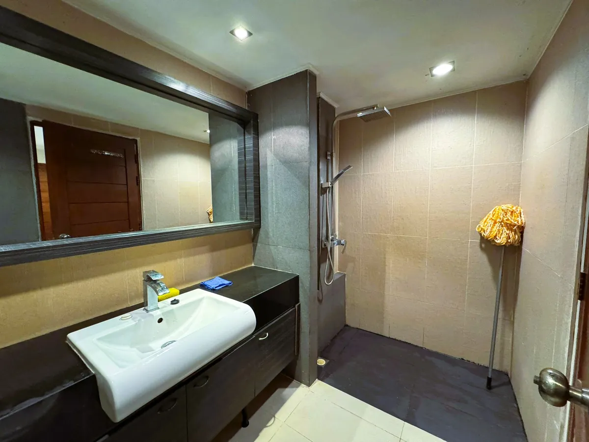 Large Corner Unit City View Studio Condo In South Pattaya photo 39
