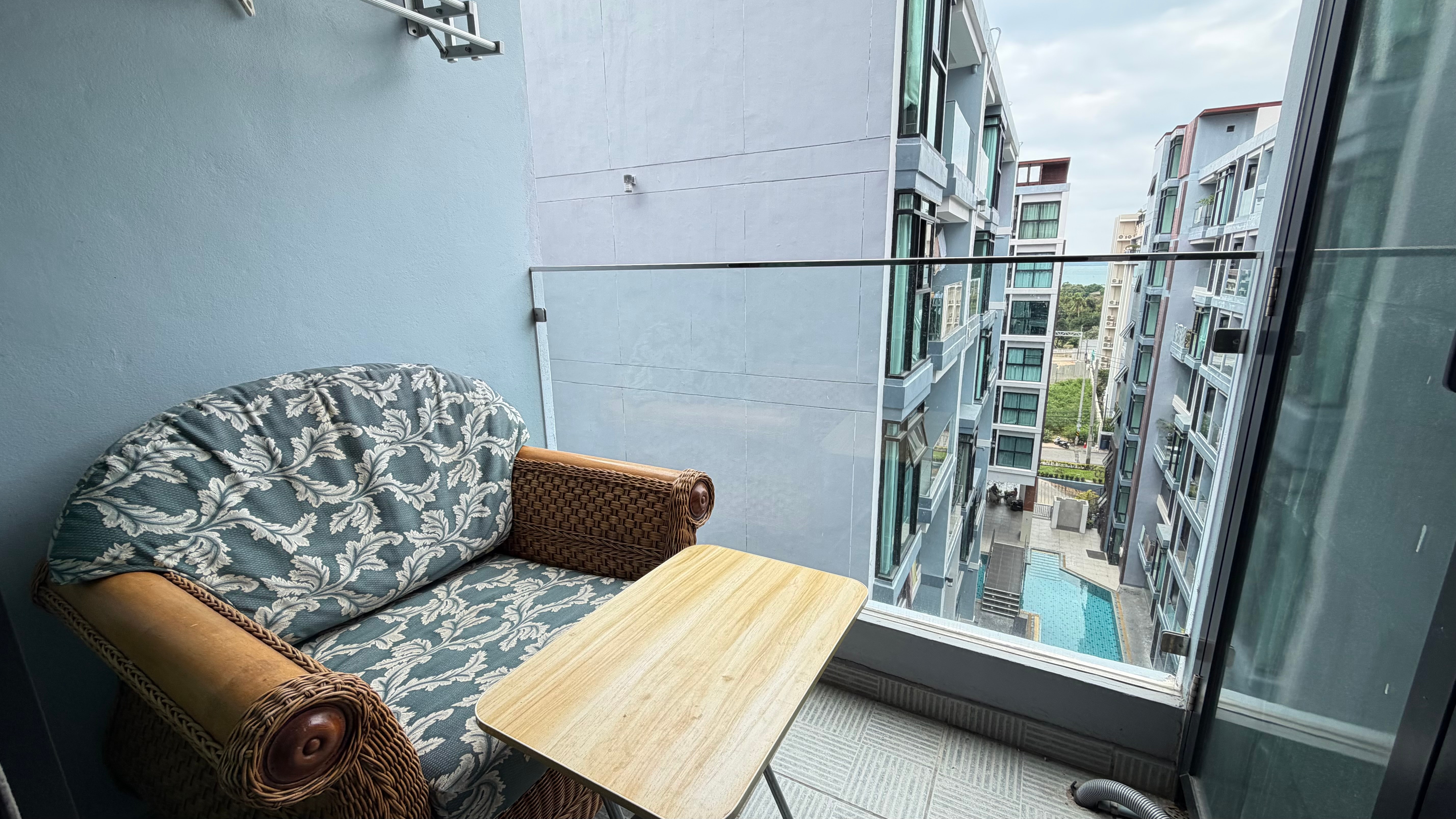 Studio Condo For Sale In Prahtamnak photo 15