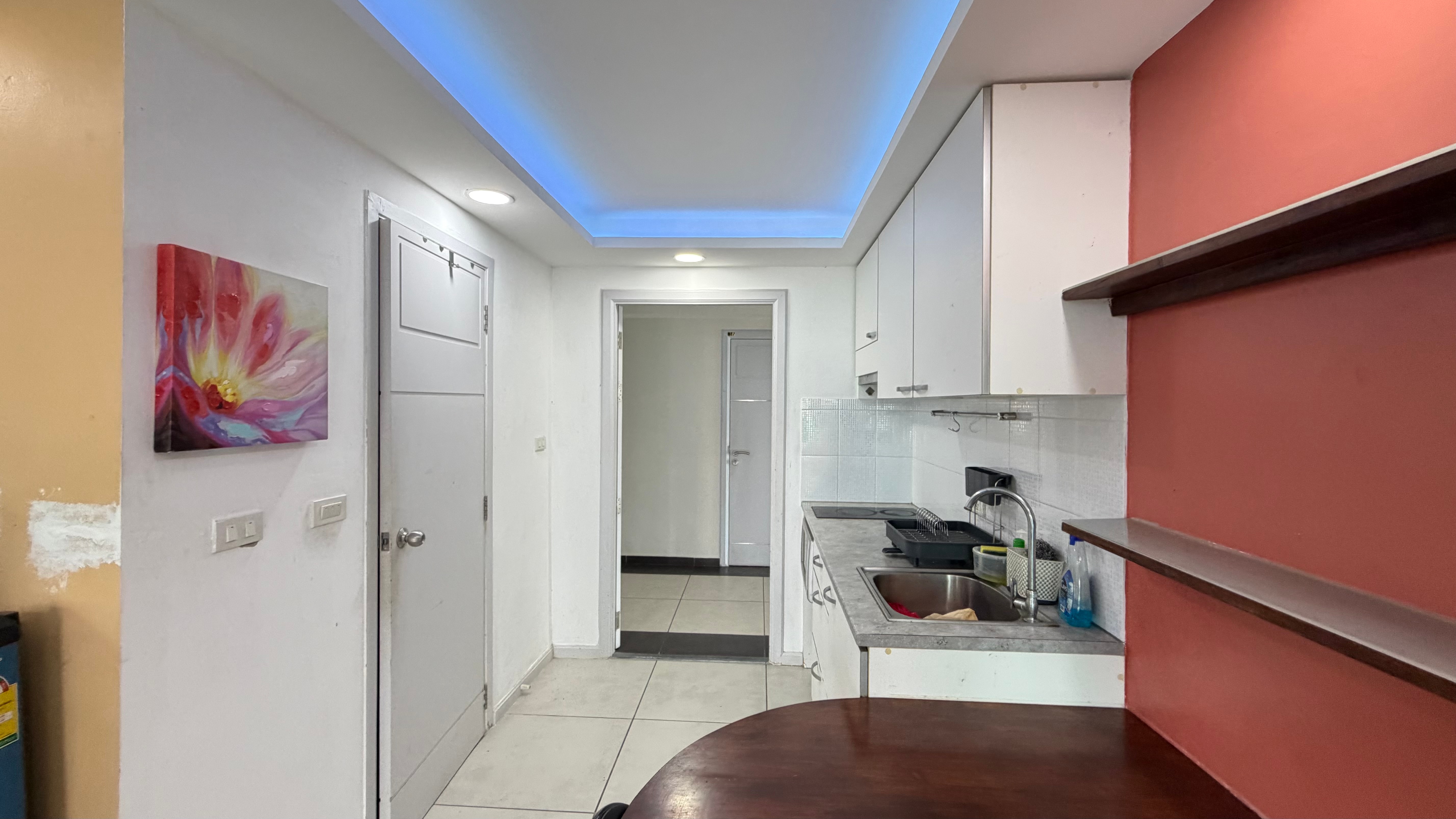Studio Condo For Sale In Prahtamnak photo 16