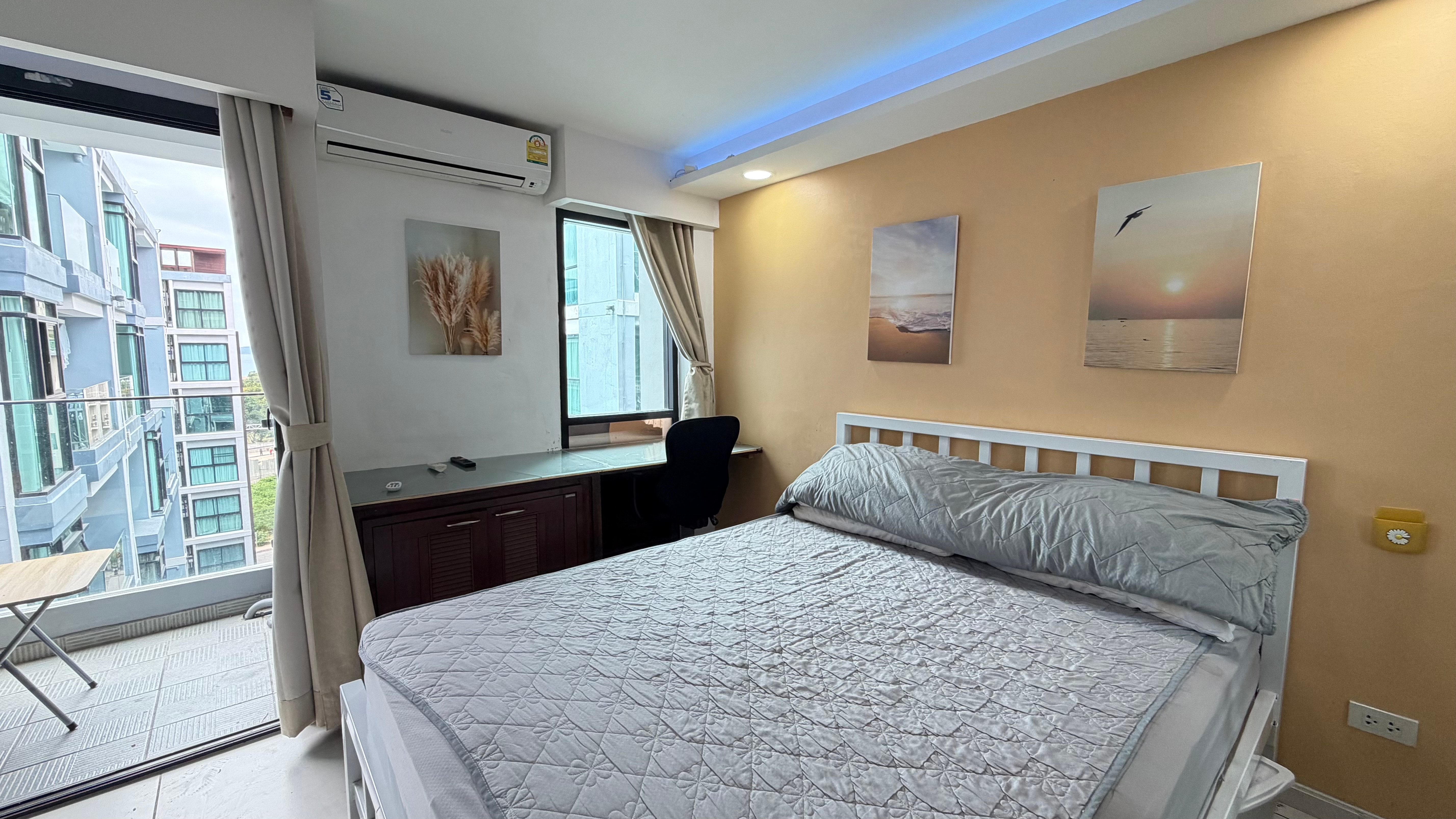 Studio Condo For Sale In Prahtamnak photo 13