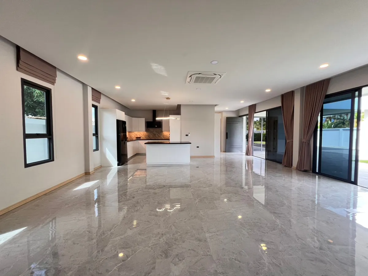 Luxury Pool Villa 3 Bedrooms 4 Bathrooms in Huay yai photo 25