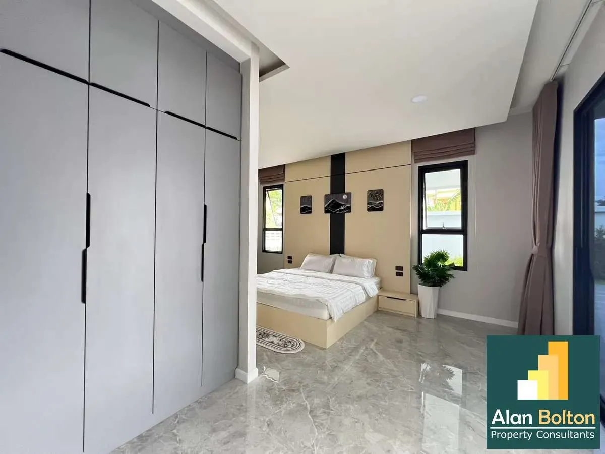 Luxury Pool Villa 3 Bedrooms 4 Bathrooms in Huay yai photo 4