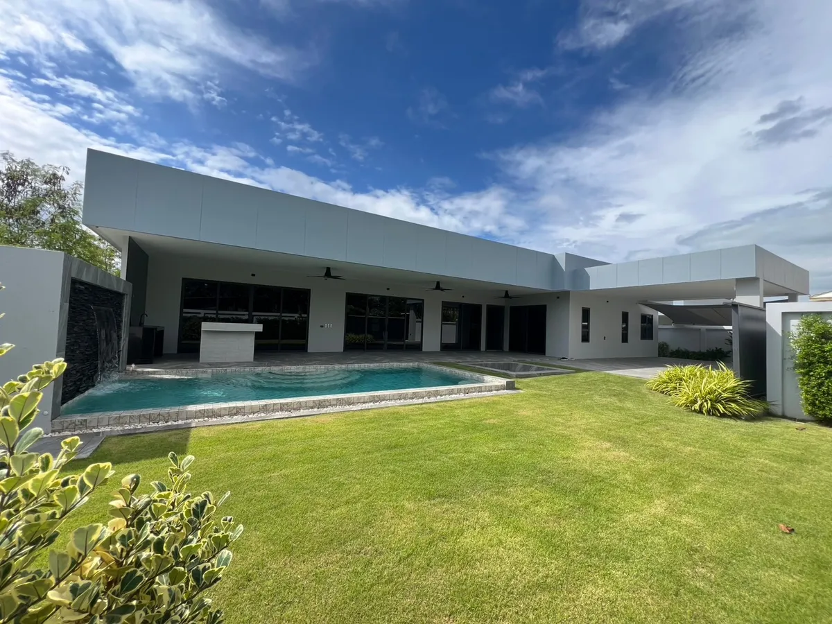 Luxury Pool Villa 3 Bedrooms 4 Bathrooms in Huay yai photo 32