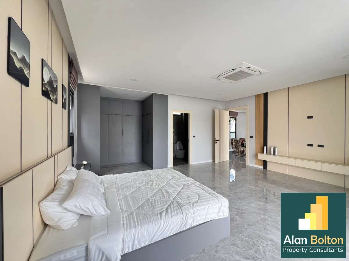 Luxury Pool Villa 3 Bedrooms 4 Bathrooms in Huay yai photo 5