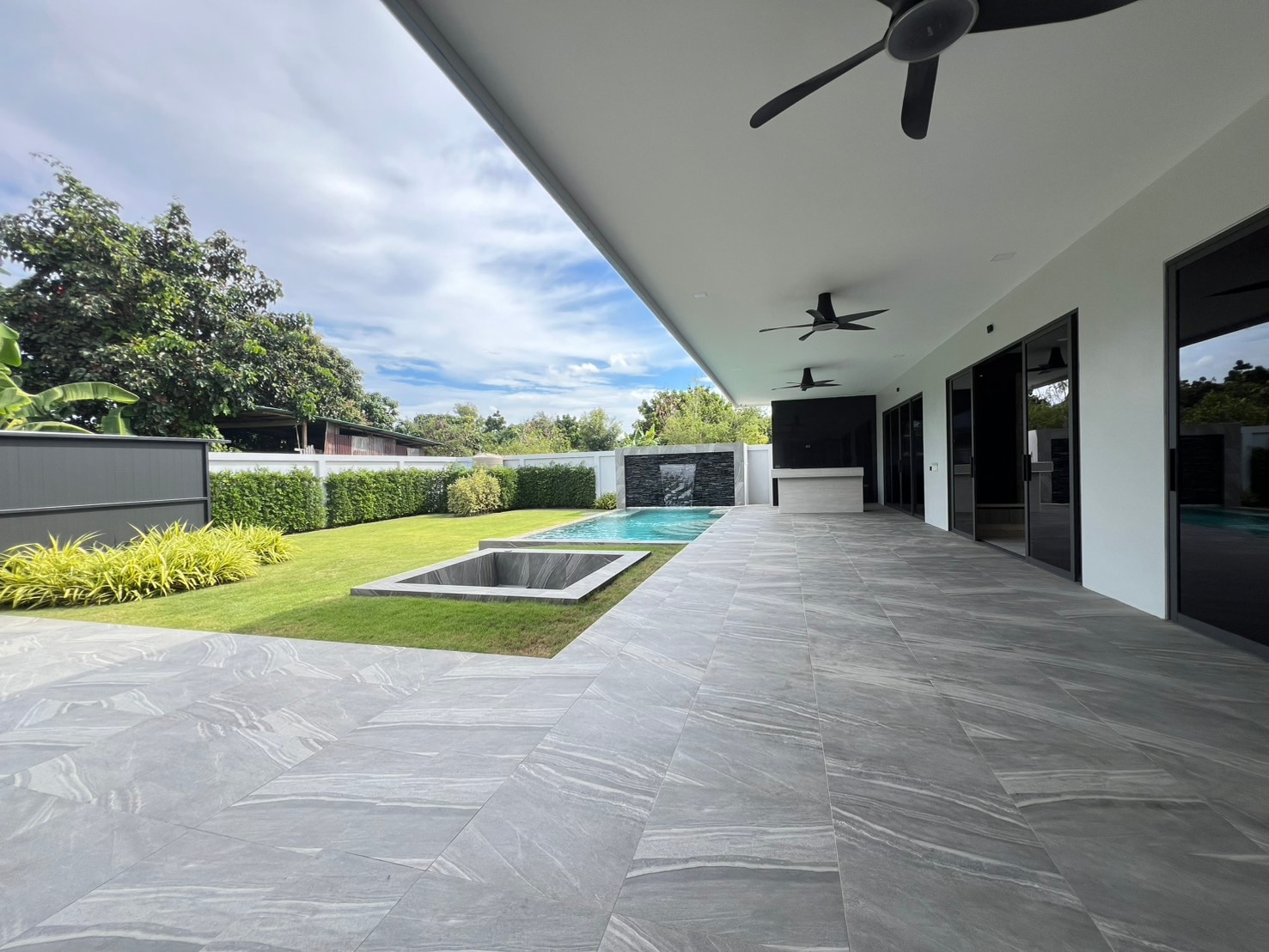 Luxury Pool Villa 3 Bedrooms 4 Bathrooms in Huay yai photo 24