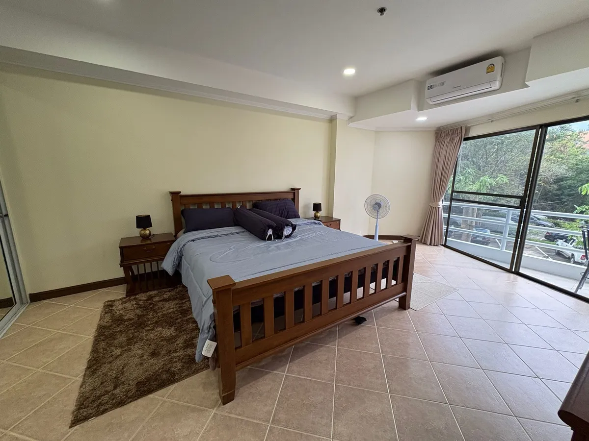 Large 1 Bed View Talay 2B For Sale photo 8