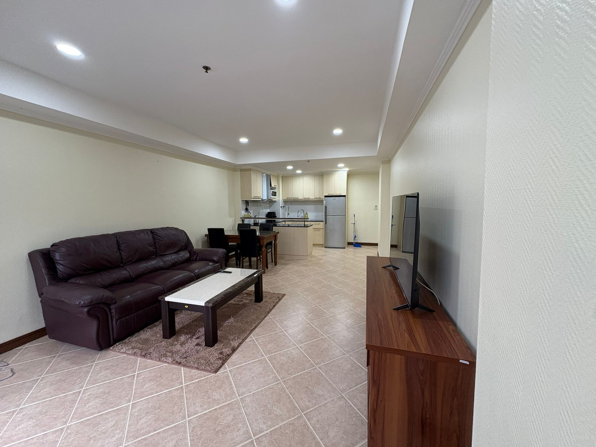 Large 1 Bed View Talay 2B For Sale photo 8
