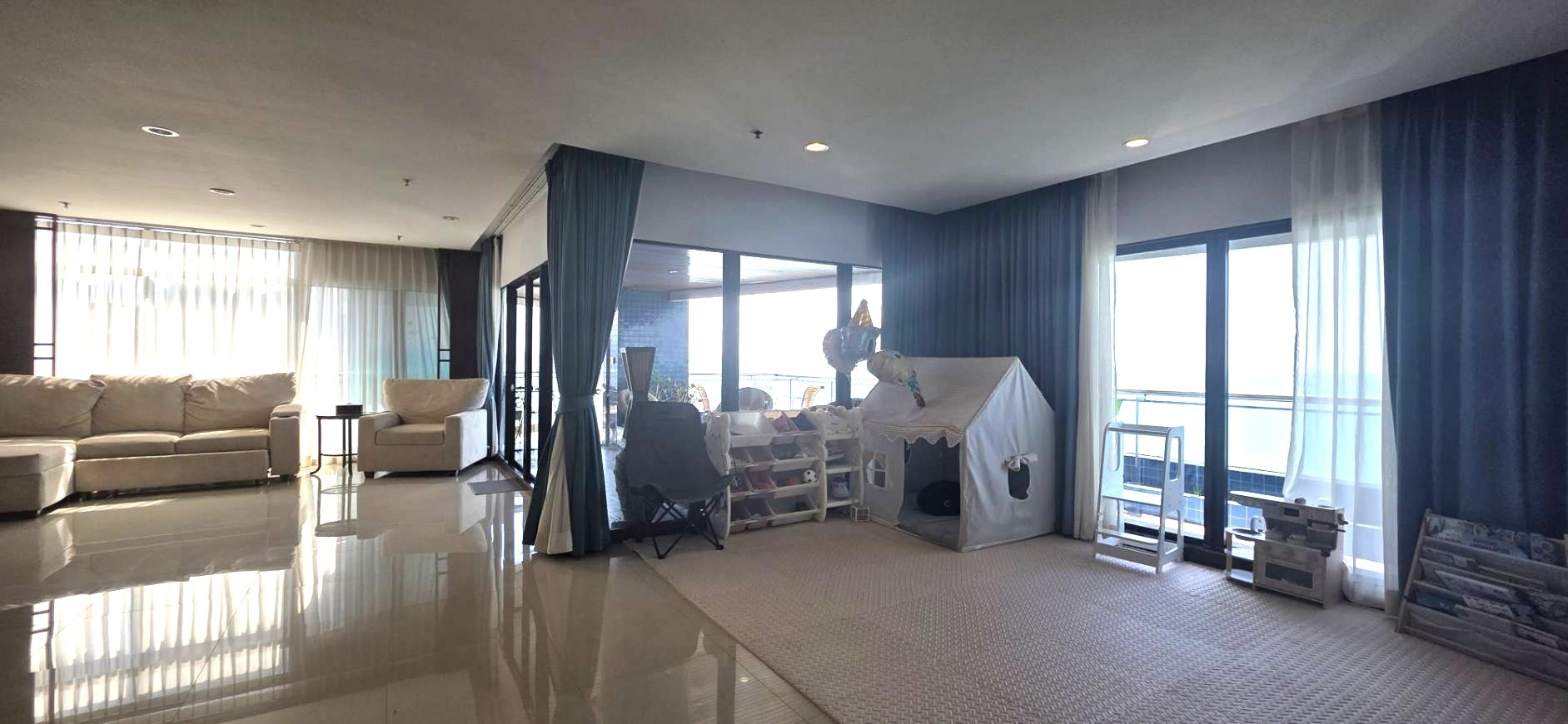 Large Front Facing Ocean View 3 Bed 3 Bath Condo in Pratumnak photo 23